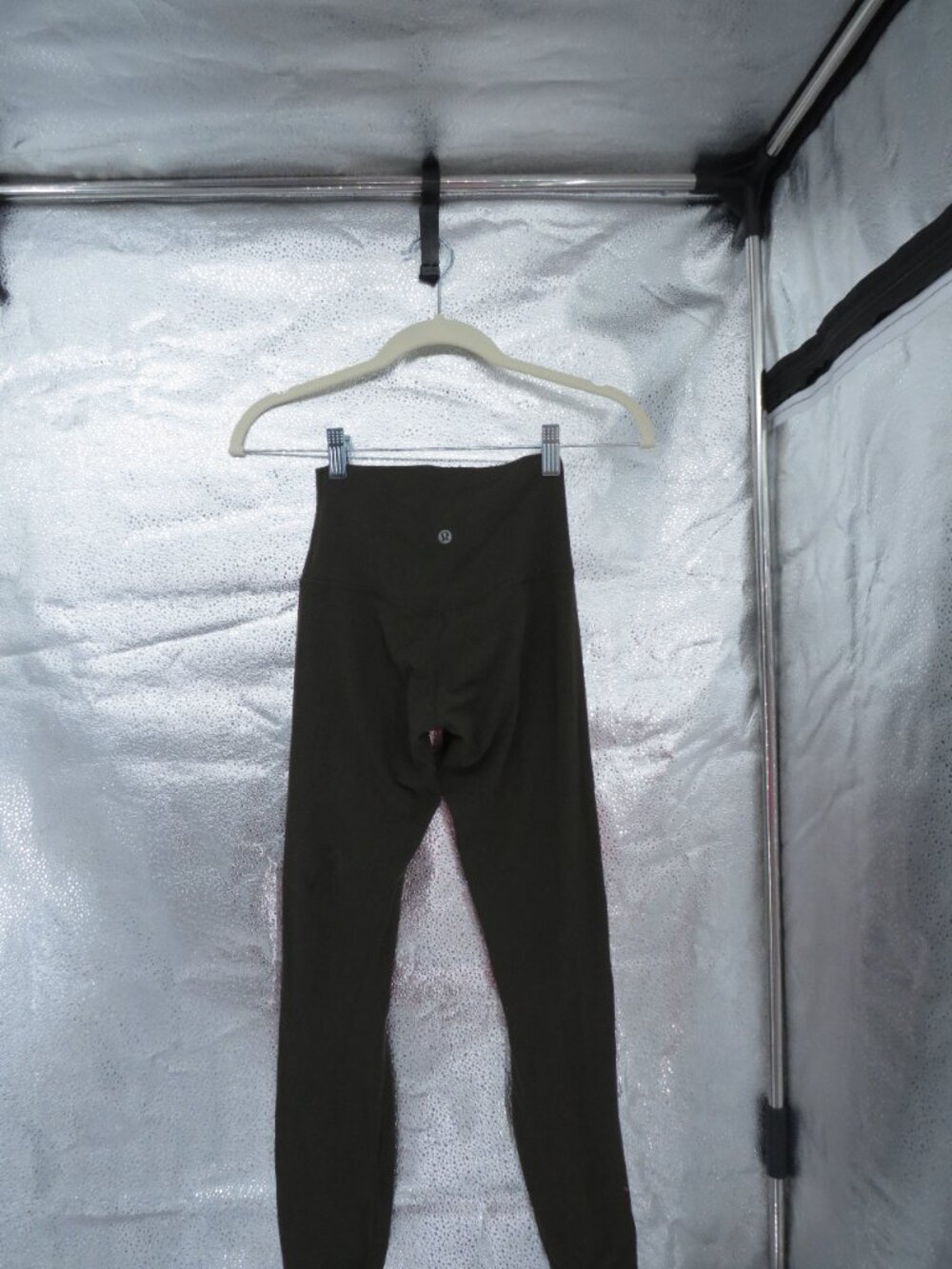 Lululemon Dark Olive Align Mid Rise Leggings 26 Inseam Size 2 Green Tight Pant - Picture 4 of 6